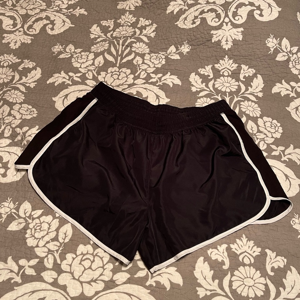 Athletic shorts